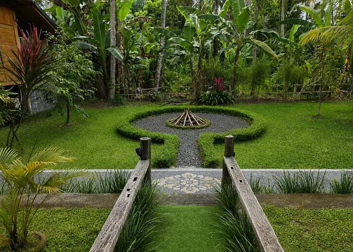 Sangeh Lodge *