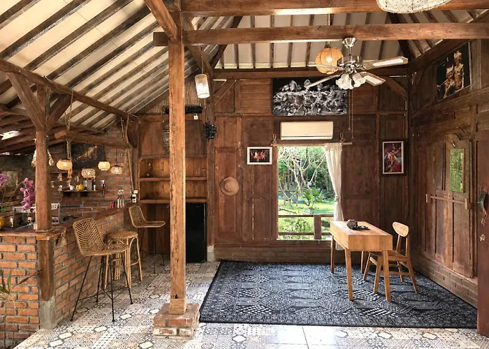 Lodge Sangeh Lodge *