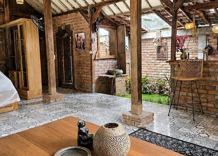 Lodge Sangeh Lodge