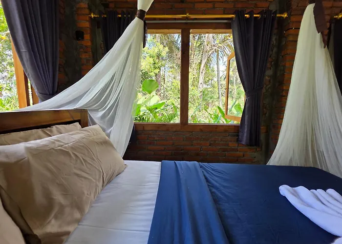 Sangeh Lodge * Sangeh