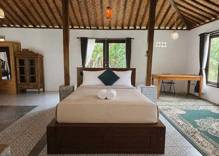 Sangeh Lodge